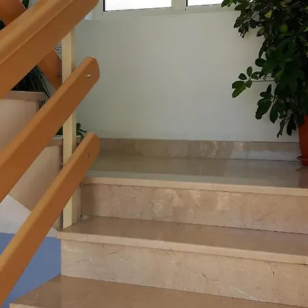 Apartment With A Parking Space - 6850 Makarska