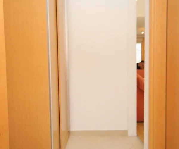 With Parking Space - 6850 Διαμέρισμα Μακάρσκα